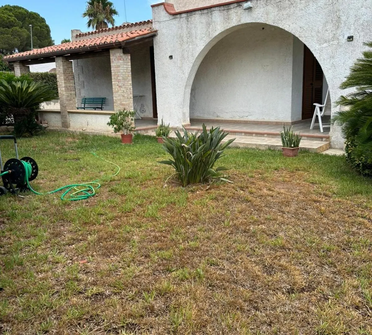 Villa Del Cavaliere Fontane Bianche